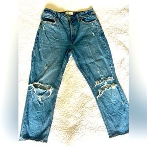 Abercrombie & Fitch distressed Mom High Rise Jeans (size 30 Short)